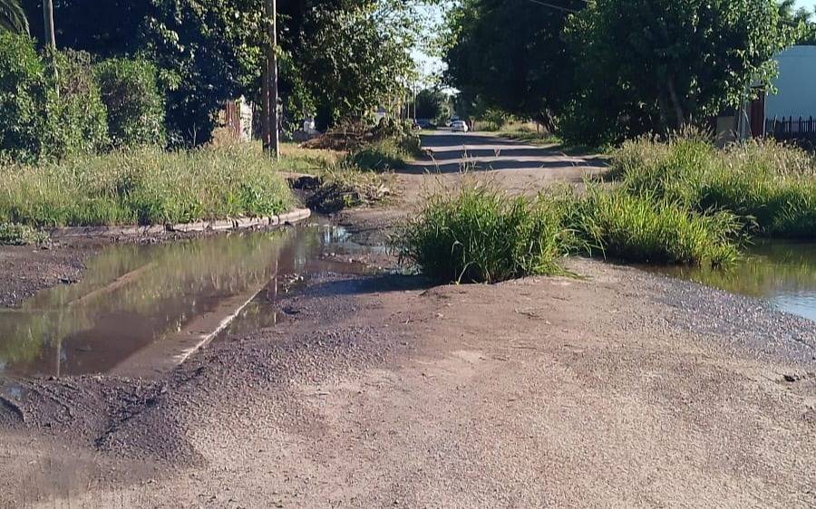 “La esquina de la desidia” en Los Hornos