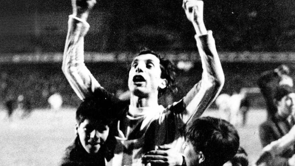 Estudiantes y el duelo con Platense que dio inicio a la mística