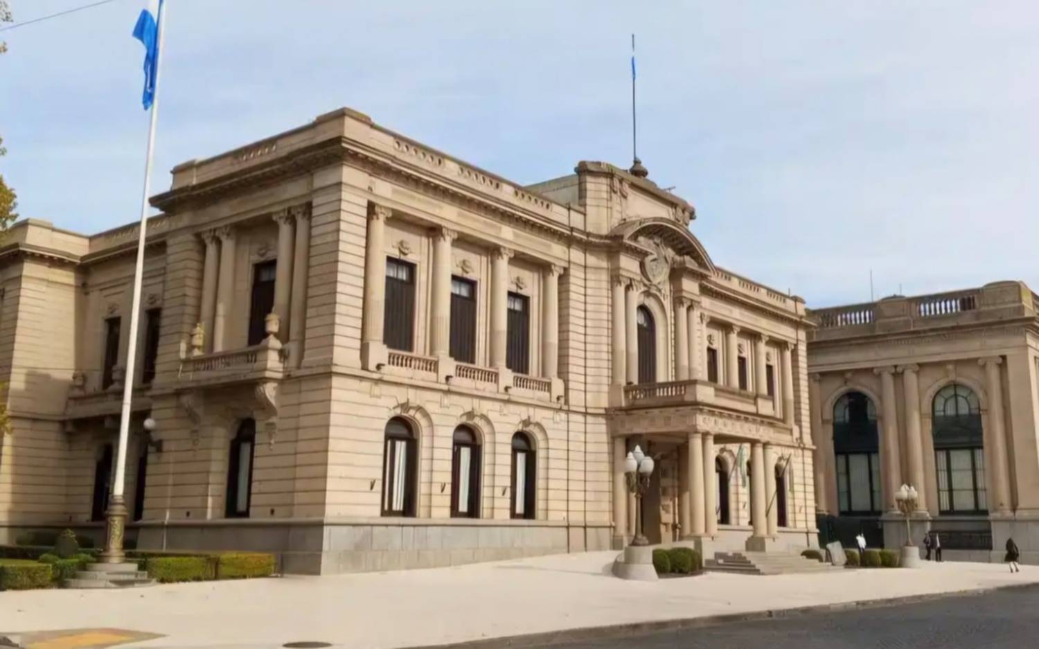 Tandil reestructura el Gabinete y reduce cargos al elevar el Presupuesto Municipal 2026