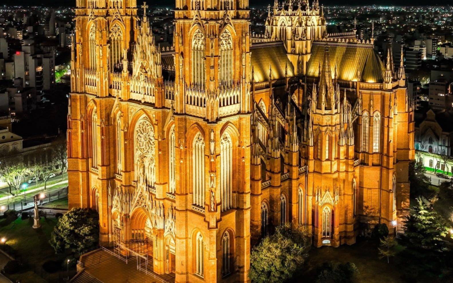 Se viene una nueva edición de la Noche de los Templos en La Plata