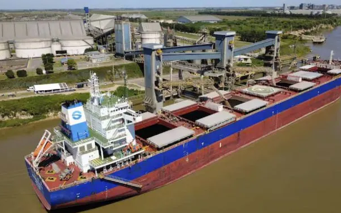 San Pedro exporta 30 mil toneladas de trigo y cebada con un nuevo embarque internacional