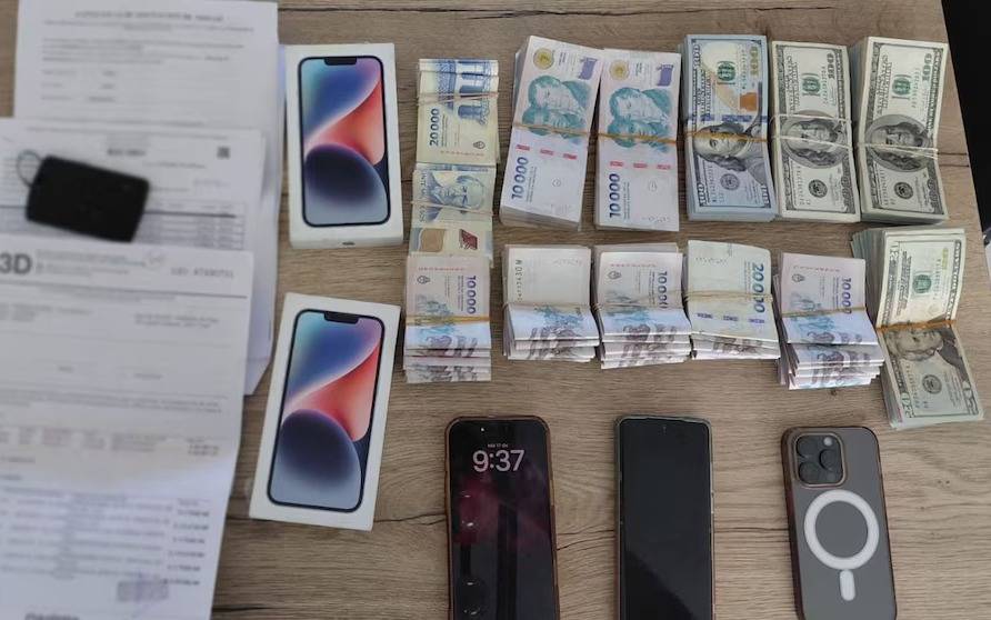 Allanamientos en un barrio privado y oficinas comerciales por contrabando de electrónica