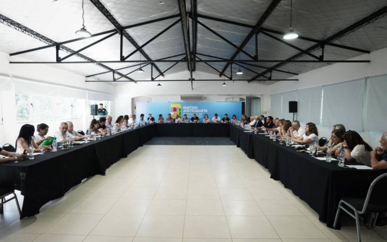 Danza de nombres y especulaciones en ambos campamentos: la negociación que viene en el peronismo provincial