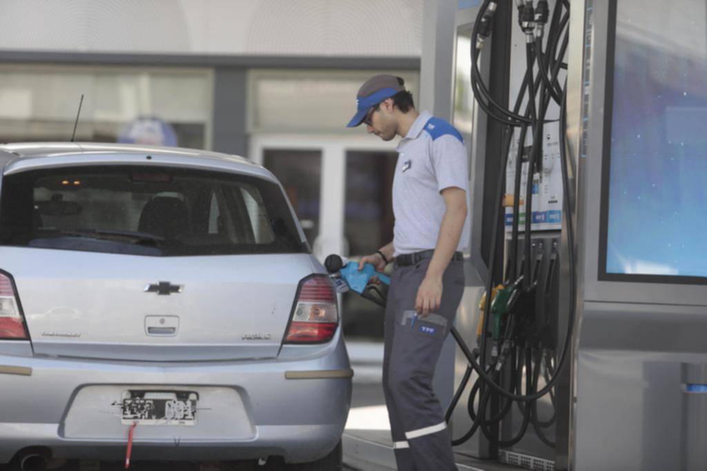 Llenar el tanque no baja de los 70 mil pesos