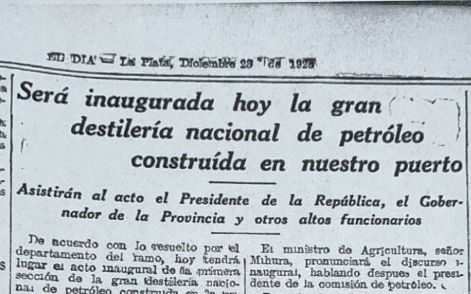 Así se anunciaba la inauguración de la gran destilería nacional en el puerto