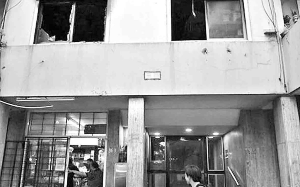 Asesinaron de 34 puñaladas a un psicólogo y quemaron su cuerpo