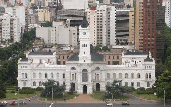 Tensiones por la lista oficialista