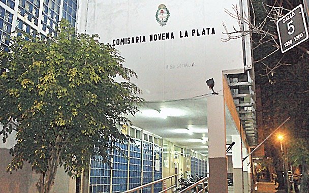 Asaltan a un comerciante en 6 y 59