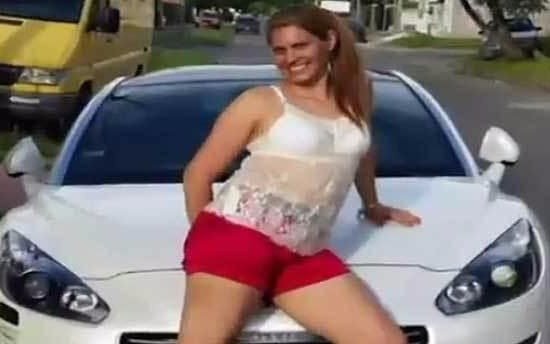 Inhiben bienes de la ex empleada de Julio de Vido