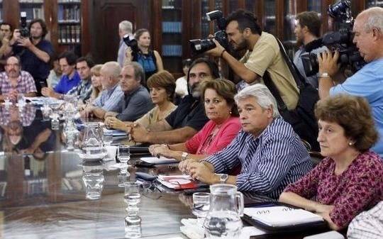 Los docentes y el Gobierno arrancan el debate en la mesa técnica salarial