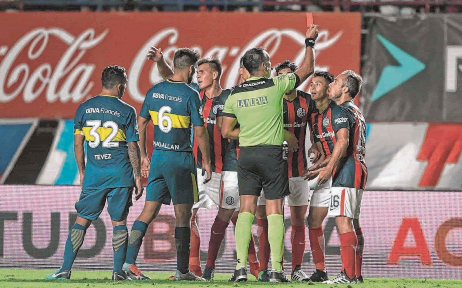 Boca cosechó un empate que levantó temperatura en el final