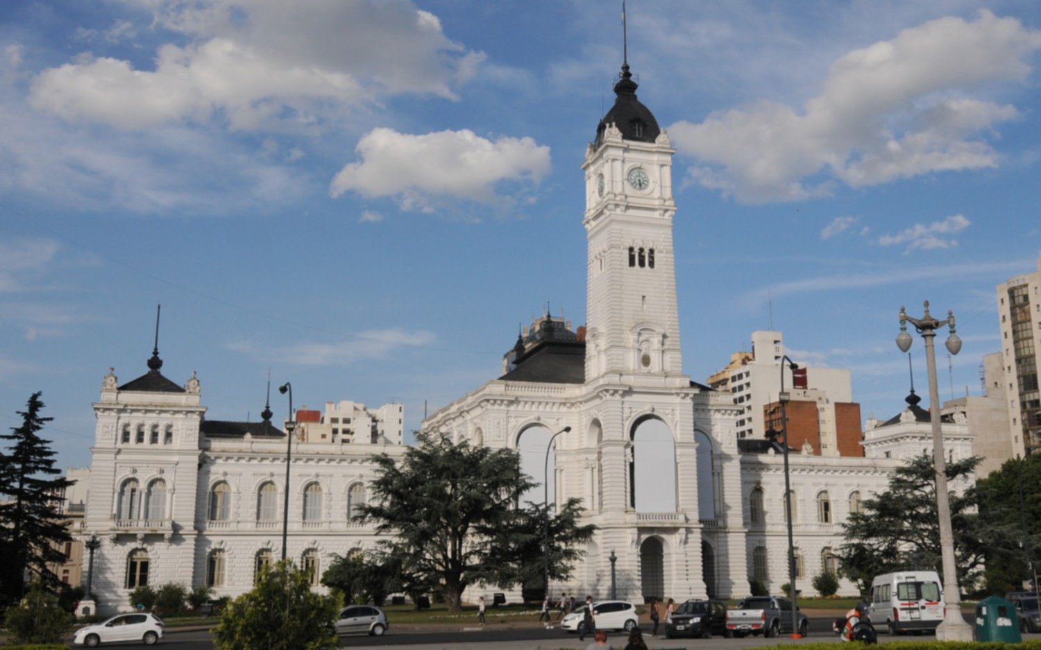 Funcionarios municipales también deberán presentar sus declaraciones patrimoniales