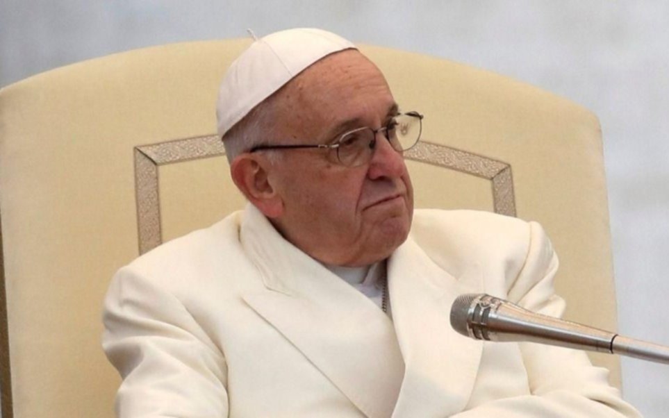 El Papa reveló que se reúne con víctimas de abusos sexuales todas las semanas
