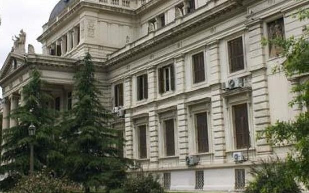 Cambiemos negocia con la oposición por la ley que quita impuestos a los servicios