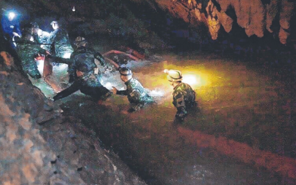 Hallaron sanos y salvos a los chicos perdidos en una cueva
