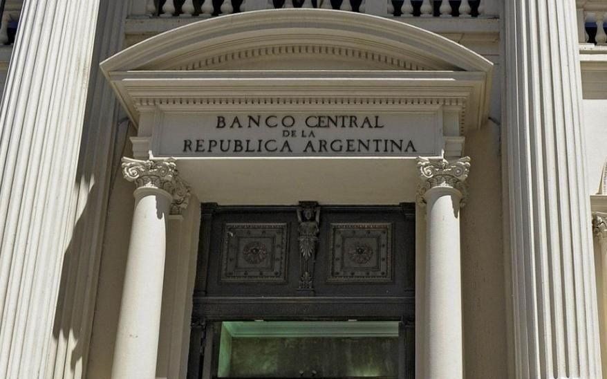 El Banco Central mantuvo la tasa de 40 % y espera menos inflación este mes