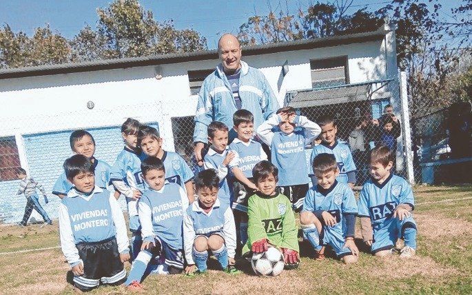 Universitario apuesta fuerte a sus nuevas “estrellitas”
