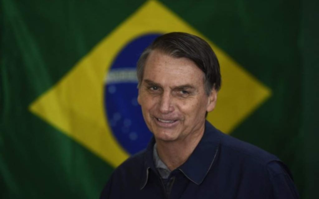El ultraderechista Bolsonaro afianza la ventaja sobre Haddad