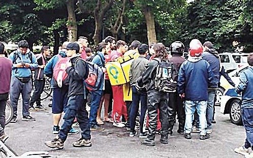 Los “glovers” protestan contra una ola de asaltos en la Ciudad