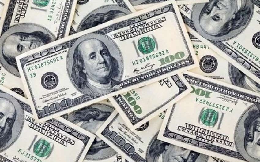 El dólar mayorista tocó el piso de la banda cambiaria e hizo bajar la tasa de referencia