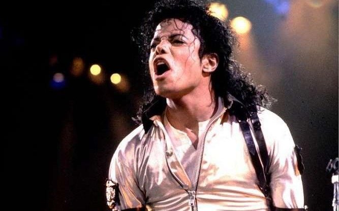 Ovacionan filme que revela los abusos de Michael Jackson