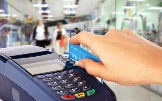 Consumidores podrán avisar cuando los locales no acepten tarjetas