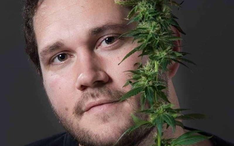 Pidieron absolver al joven juzgado por autocultivo