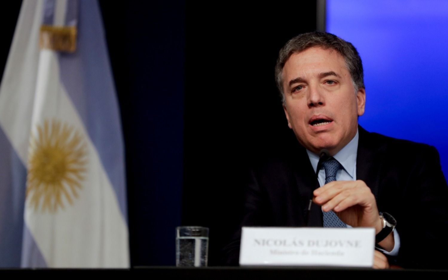 Dujovne viaja a Estados Unidos con agenda energética y FMI