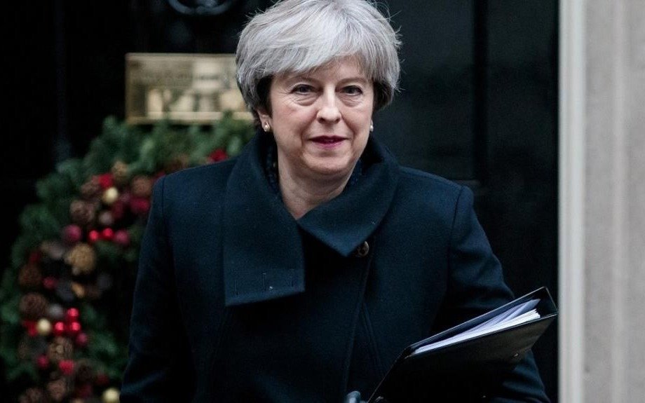 Theresa May, en la cuerda floja