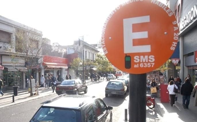 Estacionamiento Medido: desde abril quitan el SMS y el servicio se gestionará a través de una app