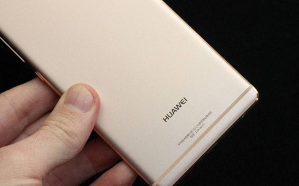 Huawei critica la “actitud perdedora” de Washington