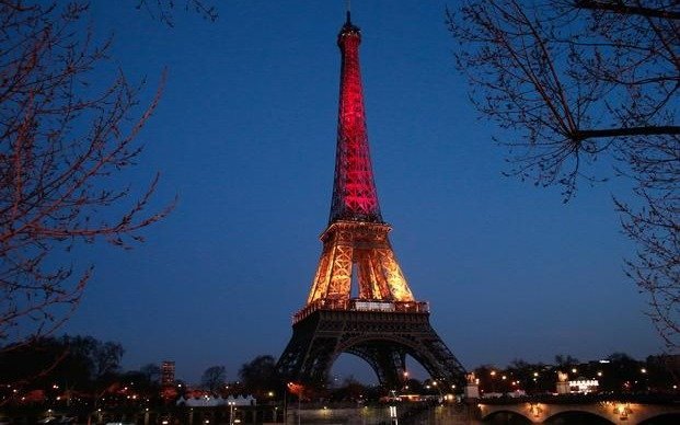 París recuerda los 130 años de su emblema: la Torre Eiffel