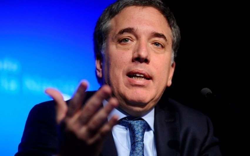 Dujovne vuelve al FMI para minimizar la desconfianza