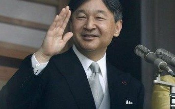 El nuevo emperador de Japón pidió por la paz en su primer mensaje