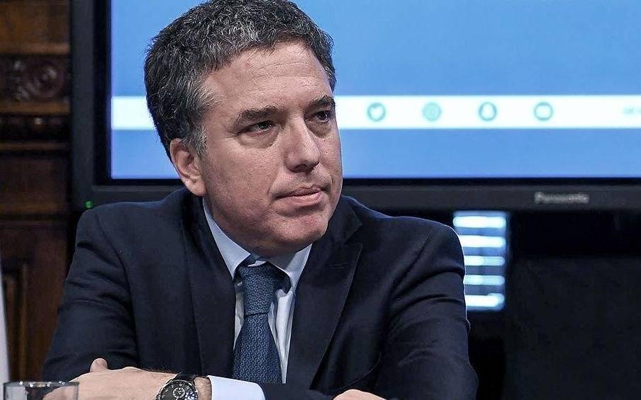 Hacienda colocó deuda por más de U$S 1.000 millones en Letes y Lecaps