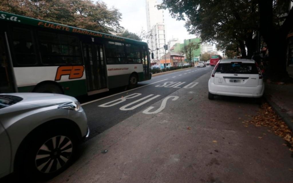 El uso de los carriles preferenciales que nadie respeta