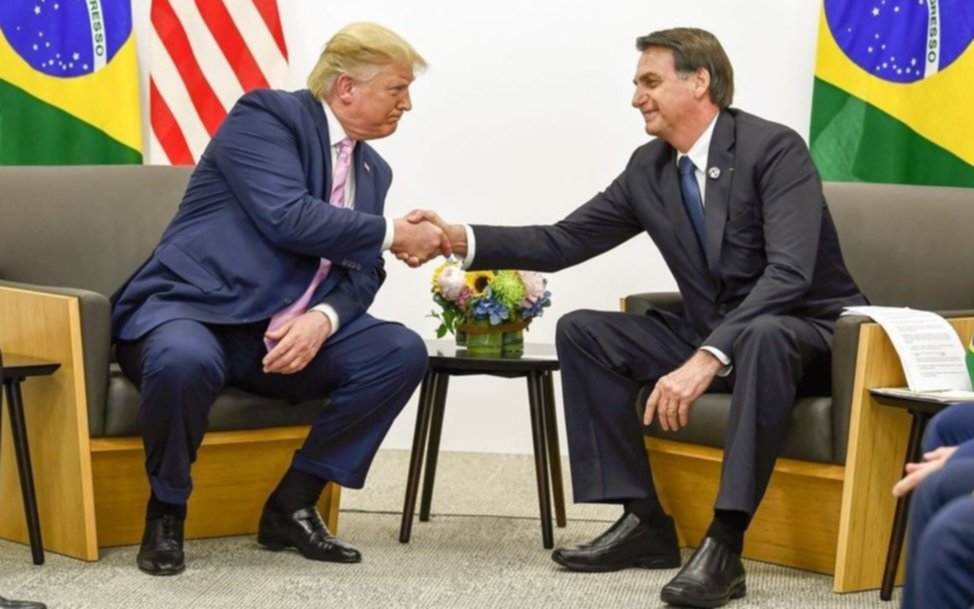 Trump y Bolsonaro planean un inédito intercambio de hijos en embajadas
