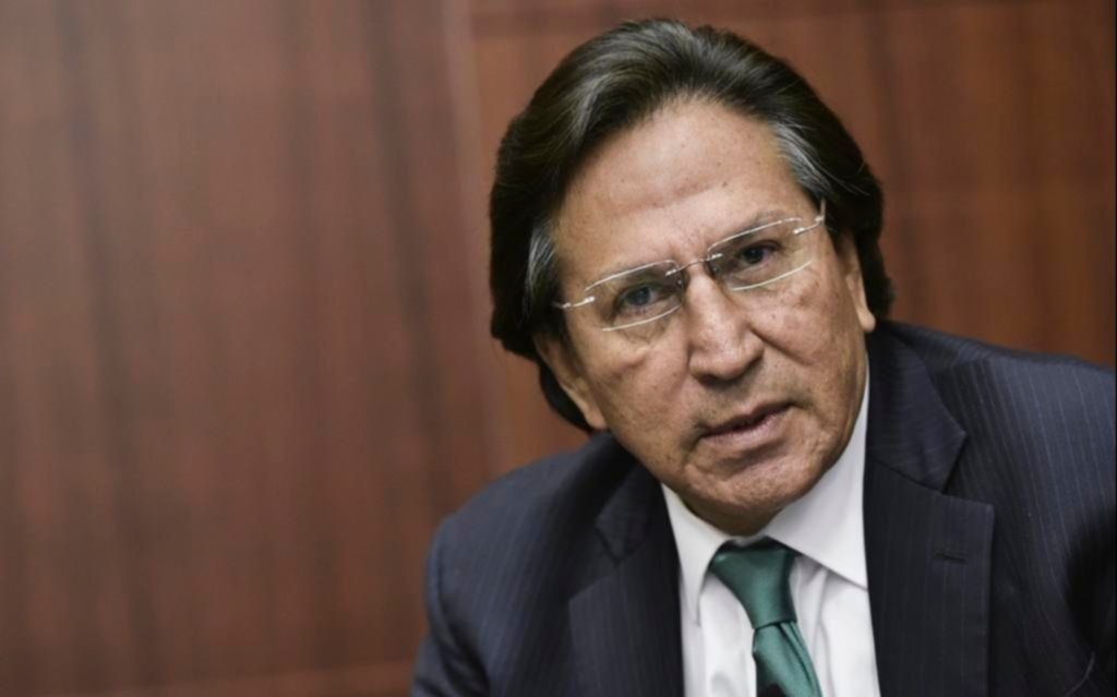 Toledo, ex presidente de Perú, seguirá detenido en los EE UU