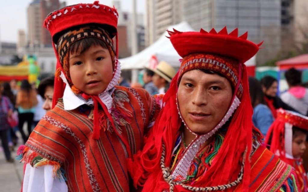 La Ciudad se viste de fiesta de la mano de la comunidad peruana
