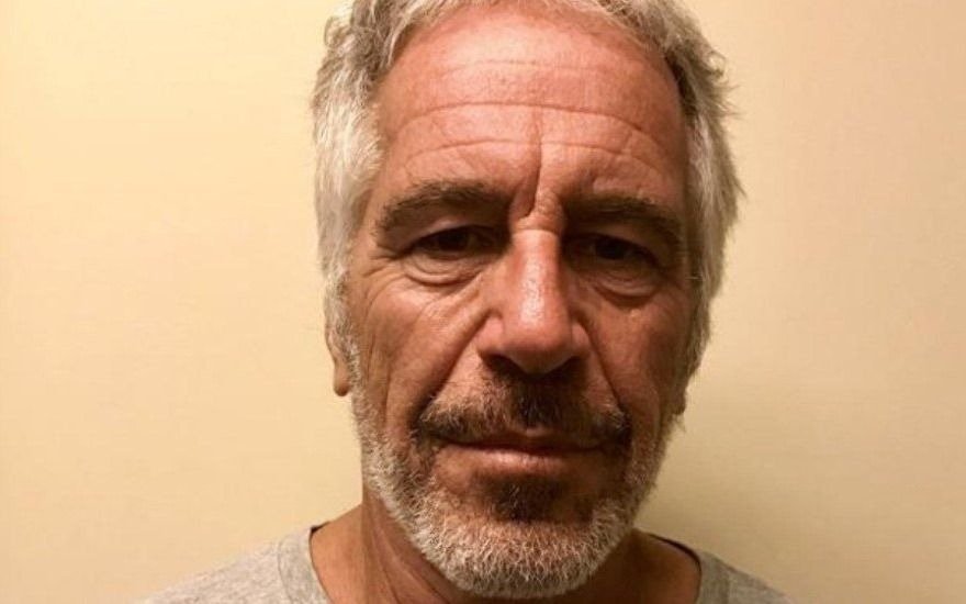 Teorías de complot tras la muerte en prisión de Epstein