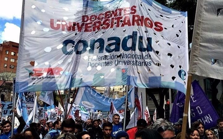 Tres días de protesta de los docentes universitarios