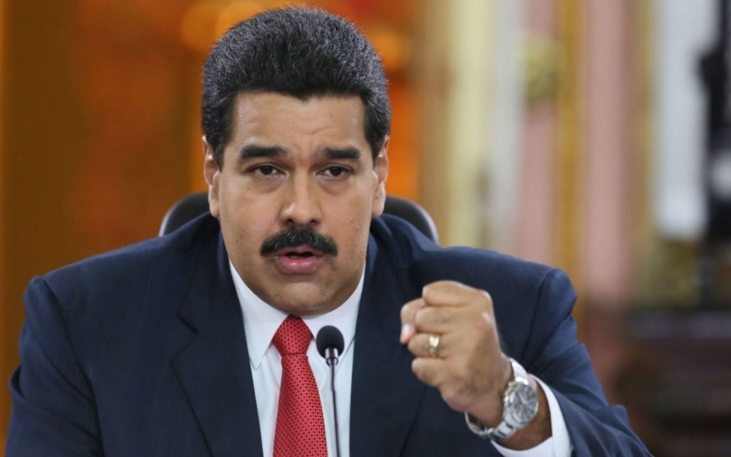 Venezuela acusa a Colombia de entrenar paramilitares