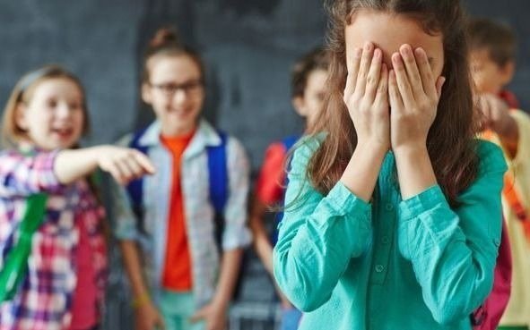 Un informe de Unicef señaló que uno de cada 3 jóvenes sufre acoso escolar