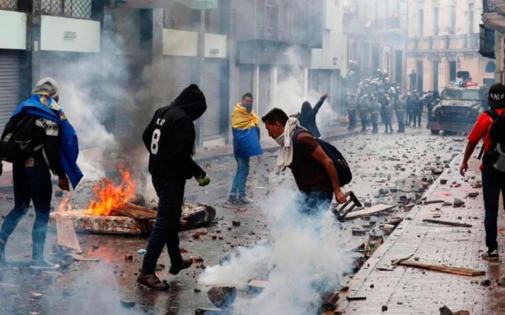 Ecuador: muchas protestas y el fantasma del golpe de Estado
