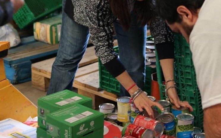 Vuelve la feria solidaria para ayudar a los que menos tienen