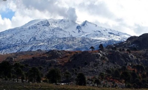 Alerta en el sur por los volcanes Nevados del Chillán y Copahue - Información General - Diario El Dia. www.eldia.com