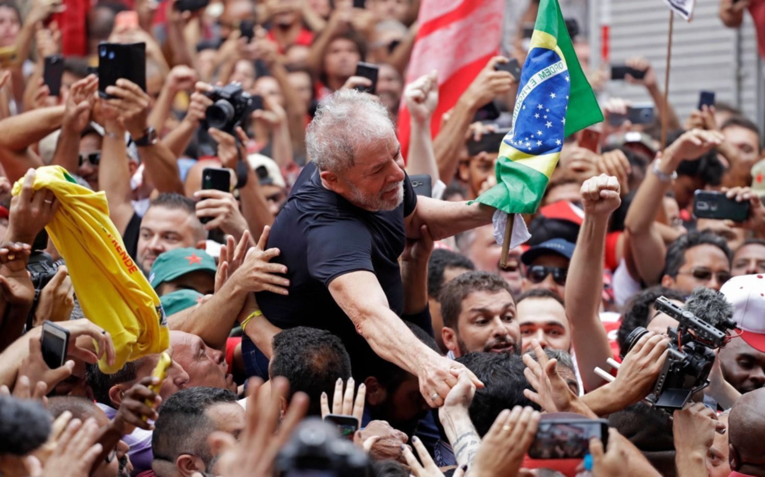 Fuerte contrapunto entre Lula y Bolsonaro tras la salida de la cárcel