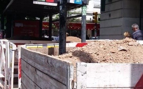 Las obras que quedan sin terminar en la vía pública