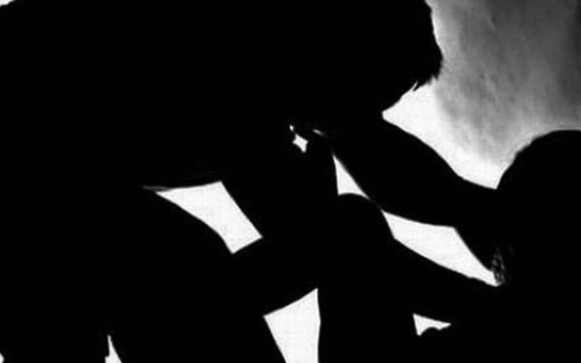 Lo acusan de asesinar a su abuela y vender sus muebles