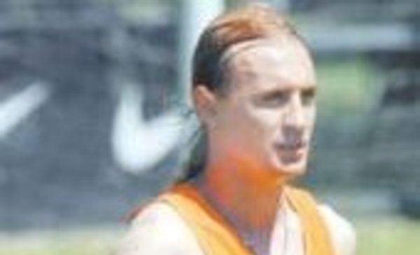 El “Polaco” Bastía colgó los botines con un partido homenaje en Santa Fe - Deportes - Diario El Dia. www.eldia.com